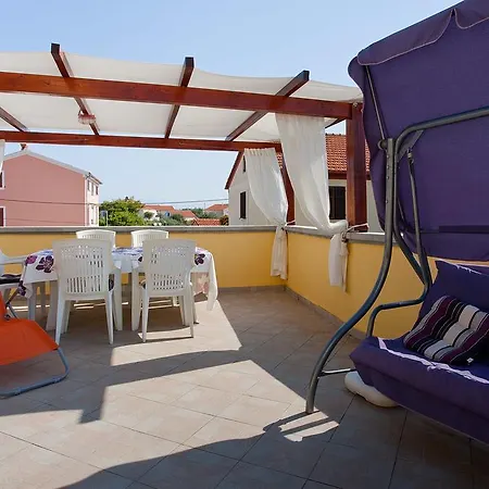 Ferina Apartament Poljana (Ugljan)